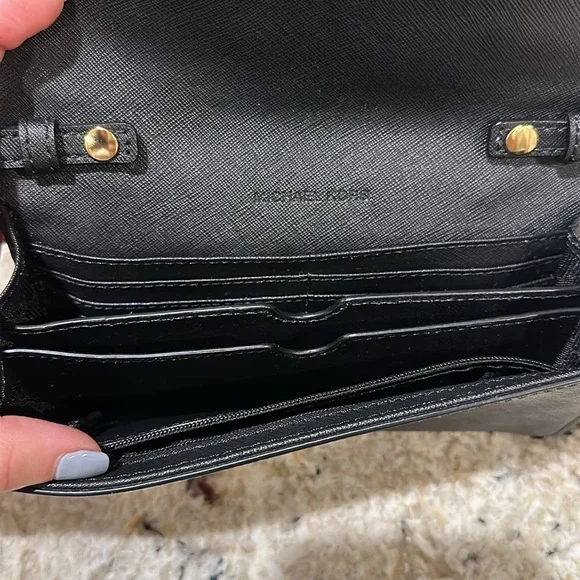 black michael kors cross body clutch